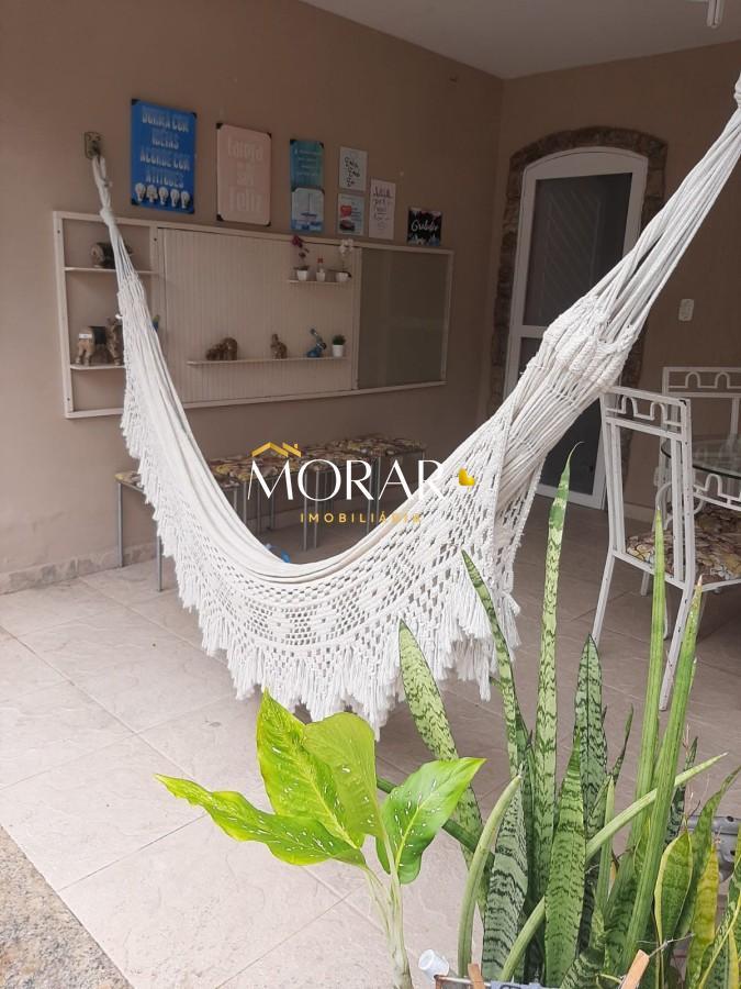 Casa à venda com 3 quartos, 98m² - Foto 2