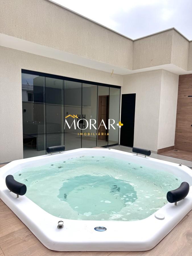 Casa à venda com 3 quartos, 128m² - Foto 1