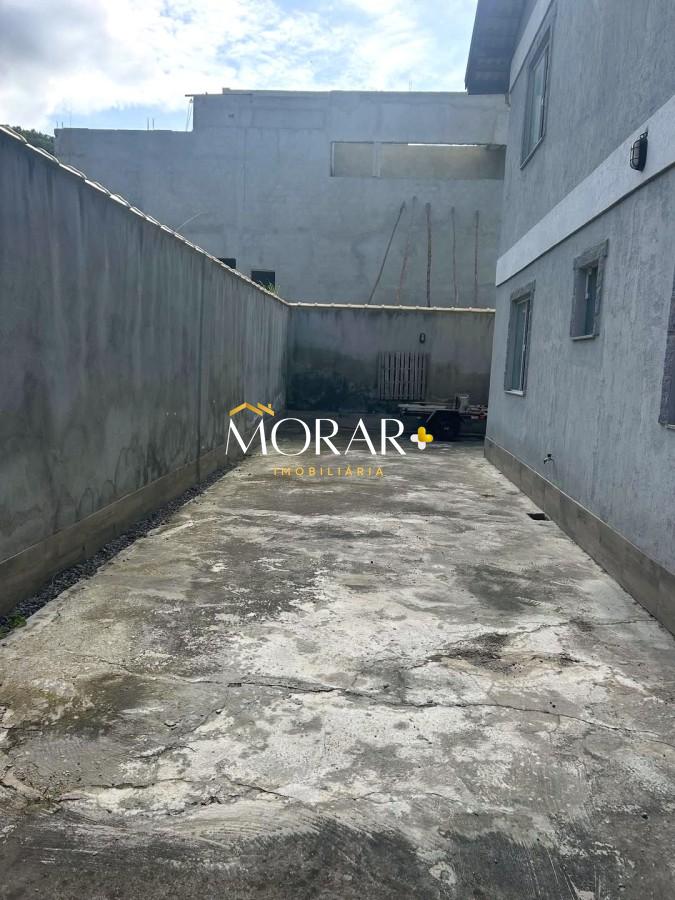 Casa à venda com 4 quartos, 178m² - Foto 4