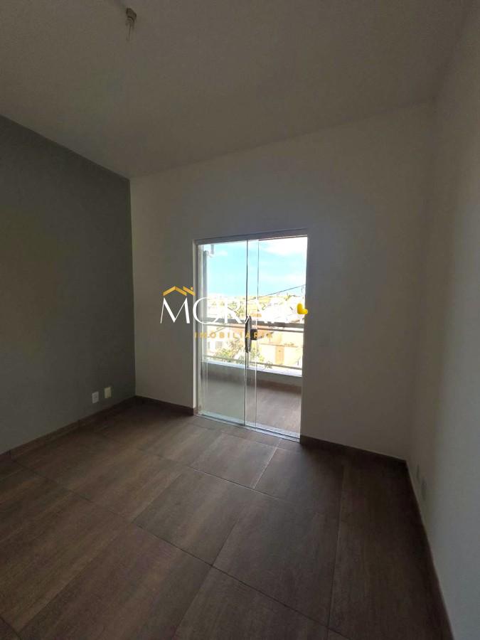 Casa à venda com 4 quartos, 178m² - Foto 13